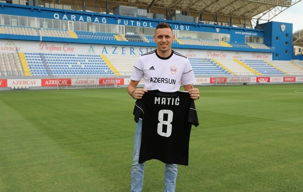 "Qarabağ" klubu yeni transferi ilə müqavilə imzaladı - FOTO