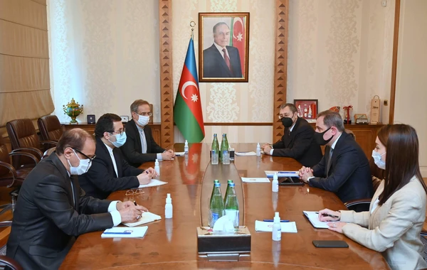 Ceyhun Bayramov İranın Azərbaycandakı səfiri ilə görüşüb - FOTO