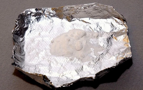 Bakıda ana həbsdə olan oğluna heroin keçirmək istəyərkən saxlanılıb