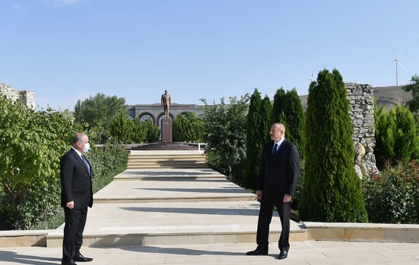 Prezident İlham Əliyev Qobustan rayonuna səfərə gəlib - FOTO
