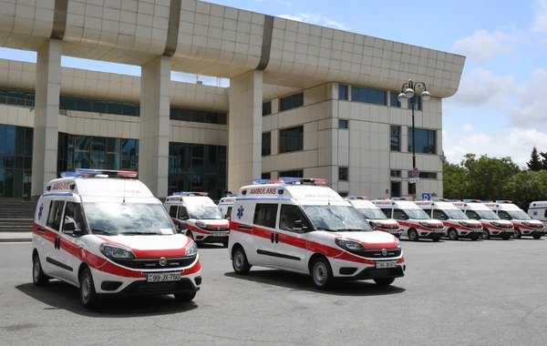 Prezidentin tapşırığı ilə Azərbaycana yeni təcili tibbi yardım avtomobilləri gətirilib - FOTO