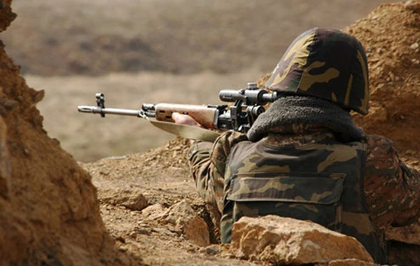 Düşmən cəbhədə təxribatlara davam edir