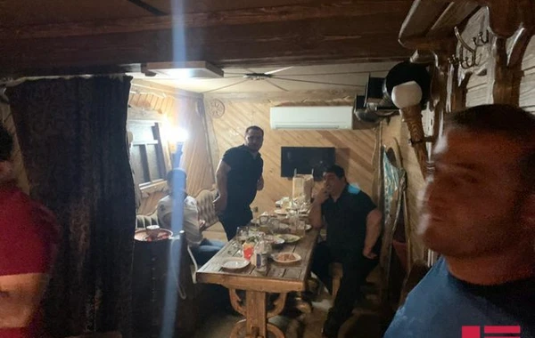 Bakıda karantin qaydalarını pozan restoran aşkarlanıb - FOTO