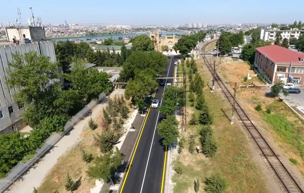 Suraxanıda 18 kilometr yol yenidən qurulur - FOTO