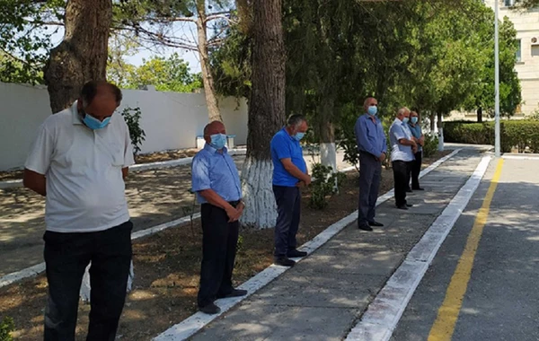 Atasına yas mərasimi keçirən oğul cərimələndi