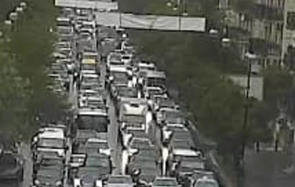 Bu yollarda tıxac var: Avtobuslar gecikir - FOTO