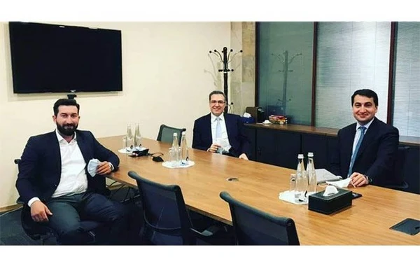 Şahmar Mövsümov və Hikmət Hacıyev aktyor və rejissor Ərtoğrul Kamalovla görüşüb