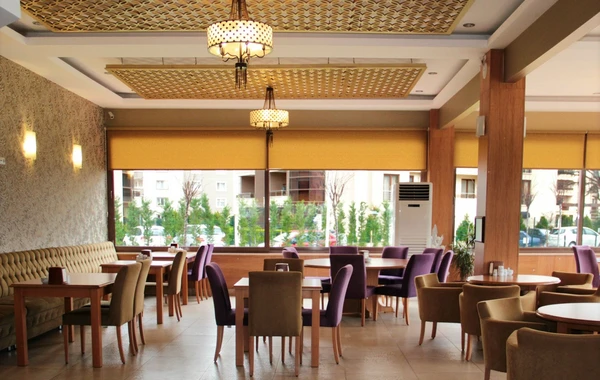 Qapalı xidmət göstərən kafe və restoranlar açılsın  - DEPUTAT