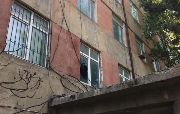 Müsavat partiyasının qərargahını yardılar - FOTO