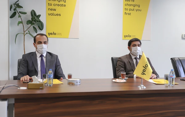 Yelo Bank первым из банков поддержал Ассоциацию пчеловодов - ФОТО