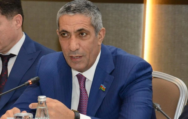 Siyavuş Novruzov Mehdiyevin nəvəsinin toyundan danışdı: “Düz eləmişəm...”
