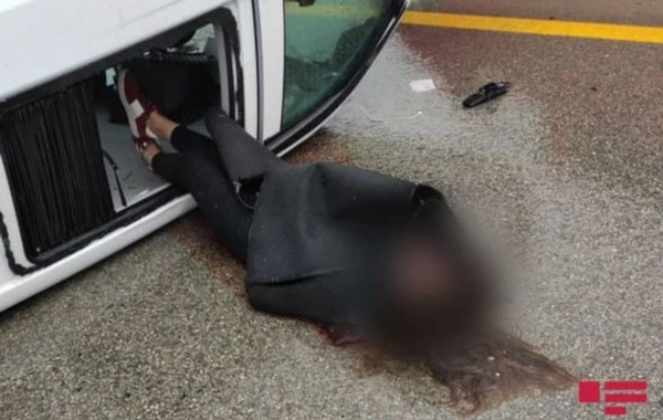 Bakıdan Zaqatalaya sərnişin daşıyan mikroavtobus aşdı: Ölən və yaralananlar var - FOTO