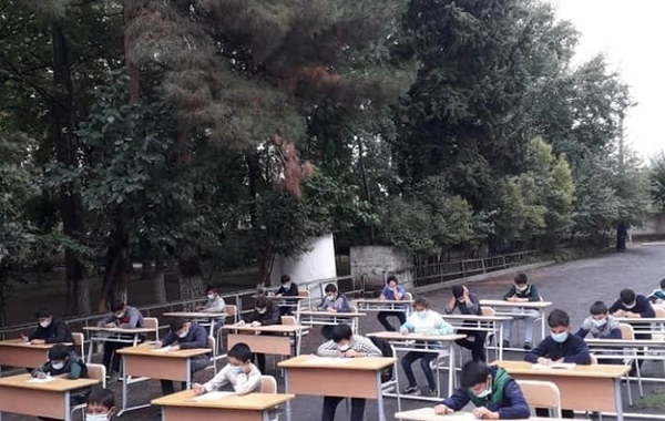 Azərbaycanda ilk dəfə - Açıq havada imtahan - FOTO