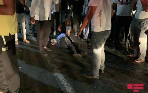 Bakı-Sumqayıt şossesində ağır qəza - sürücü hadisə yerindən qaçdı - FOTO