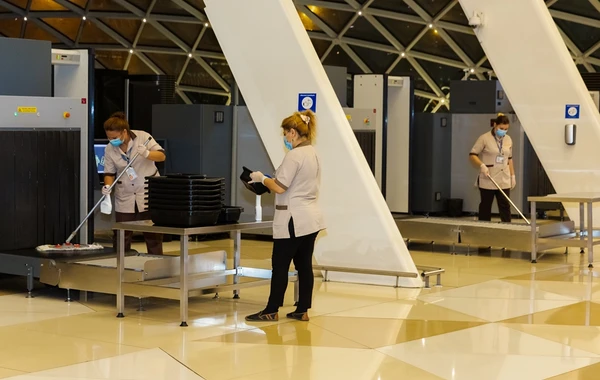 Heydər Əliyev Beynəlxalq Aeroportunda genişmiqyaslı dezinfeksiya işləri aparılıb - FOTO/VİDEO