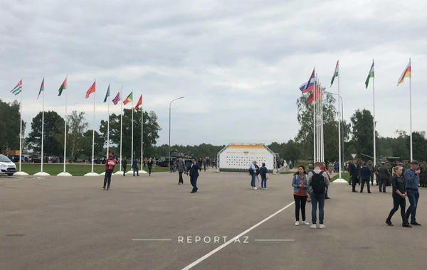 Закир Гасанов осмотрел стенд Азербайджана в Москве - ФОТО