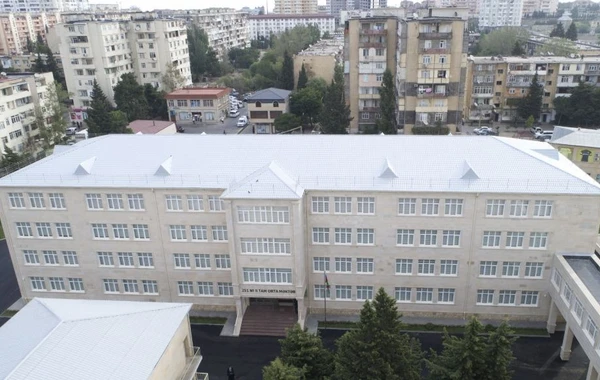 Prezident məktəbin yeni korpusunun açılışında - FOTO