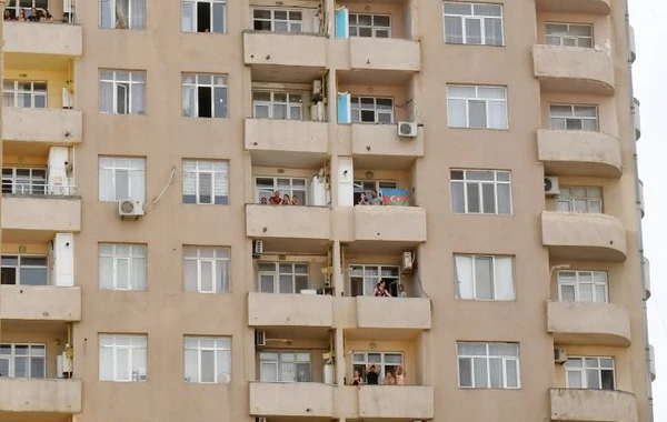Prezident məktəbin yeni korpusunun açılışında - FOTO