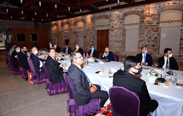 Hikmət Hacıyev Türkiyədə Fəxrəddin Altunla görüşüb - FOTO