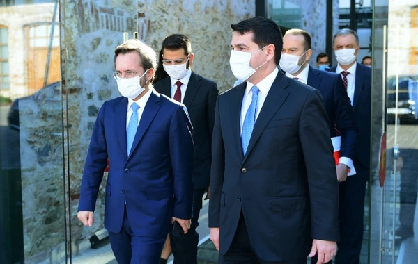 Hikmət Hacıyev Türkiyədə Fəxrəddin Altunla görüşüb - FOTO