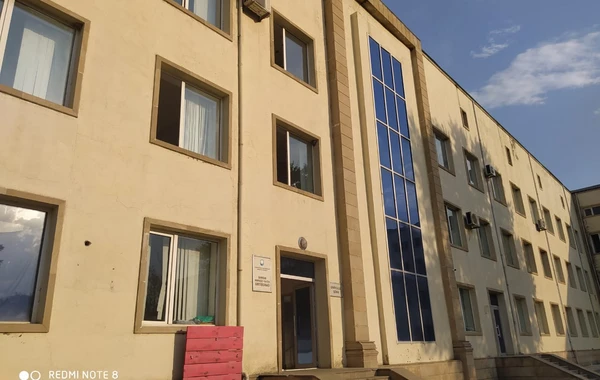 Nazirliklə xəstəxana arasında QALMAQAL - FOTO