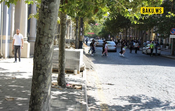 Niyə dərslərin açılmasına az qalmış təmir işlərinə başlayırıq? - Vətəndaşlar ölümlə üz-üzə qalır - FOTO