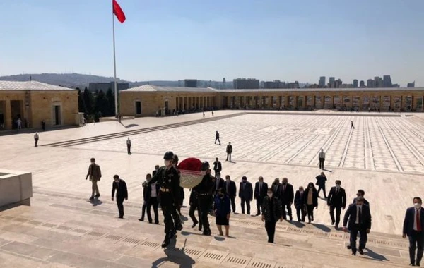 Sahibə Qafarova Atatürkün məzarını ziyarət etdi - FOTO