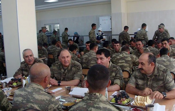 Prezidentin köməkçisi ön cəbhəyə getdi - FOTO