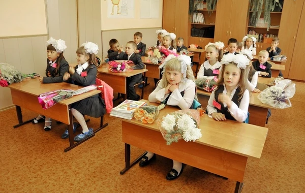 Azərbaycanda rusdilli məktəblərin bağlanması ilə bağlı təkliflərə rəsmi münasibət