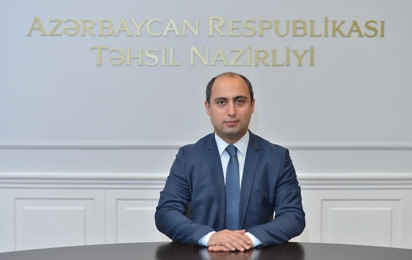 Təhsil naziri müəllim-valideyn münasibətlərindən danışıb