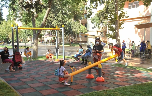 Bakıda bütün rayonlarda həyətlər belə olacaq - FOTO
