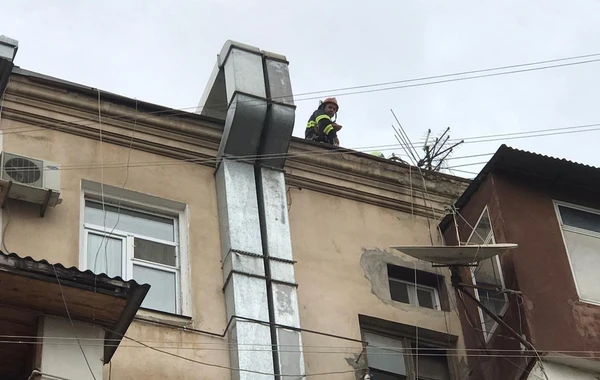 Пожар в ресторане в центре Баку - ФОТО