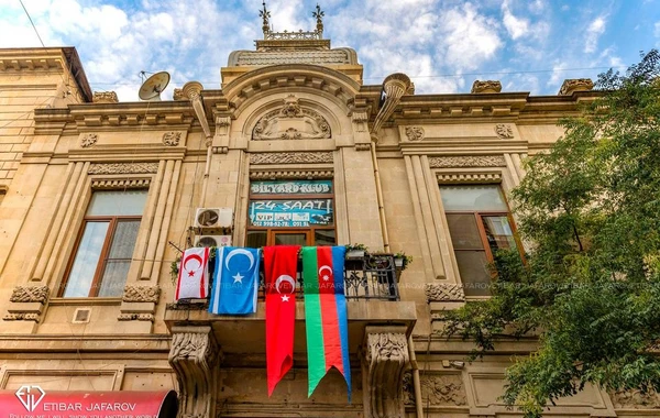 Bakı bayrağa büründü - FOTO