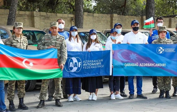 “Pikap”lar ön cəbhəyə göndərildi - FOTO