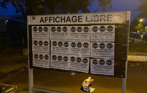 Paris və Nant şəhərlərinin küçələrini “Qarabağ Azərbaycandır!” plakatları bürüyüb - FOTO