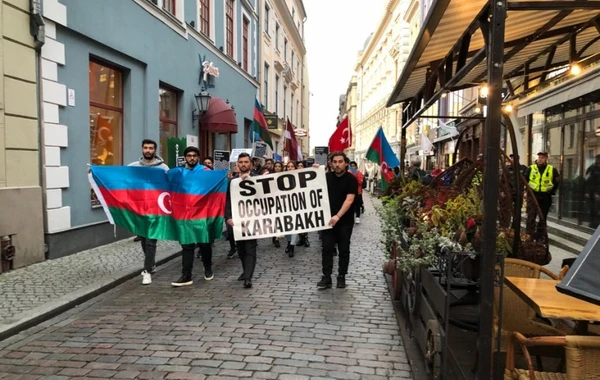 Latviyada Azərbaycan ordusuna dəstək mitinqi təşkil olunub - FOTO