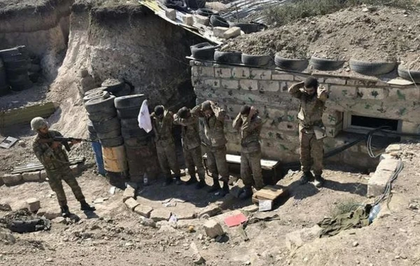 Bir qrup işğalçı erməni hərbçisi əsgərlərimizə təslim oldu - FOTO