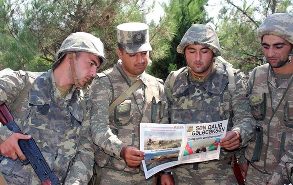 MN: Cəbhə bölgəsində təbliğat-təşviqat işləri əməliyyat şəraitinə uyğun həyata keçirilir - FOTO