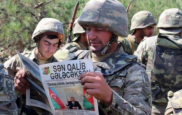 MN: Cəbhə bölgəsində təbliğat-təşviqat işləri əməliyyat şəraitinə uyğun həyata keçirilir - FOTO