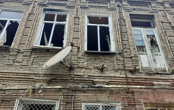 Кадры из Гянджи, подвергшейся ракетному обстрелу - ВИДЕО