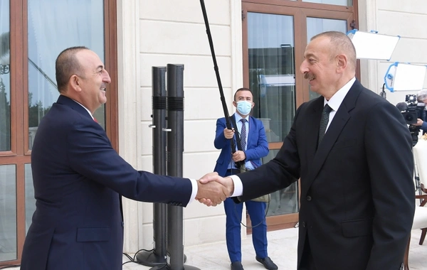 Prezident İlham Əliyev Mövlud Çavuşoğlunu qəbul edib - YENİLƏNİB - FOTO