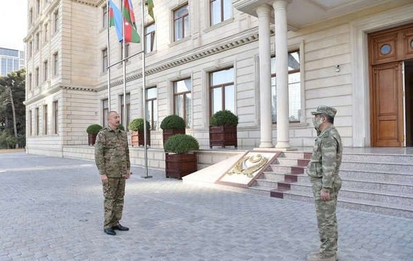 Prezident İlham Əliyev müşavirə keçirdi - FOTO