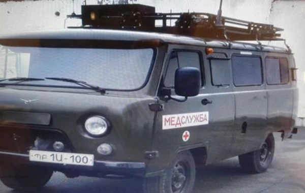 Армяне превращают медицинские автомобили в мобильные командные пункты - ФОТО