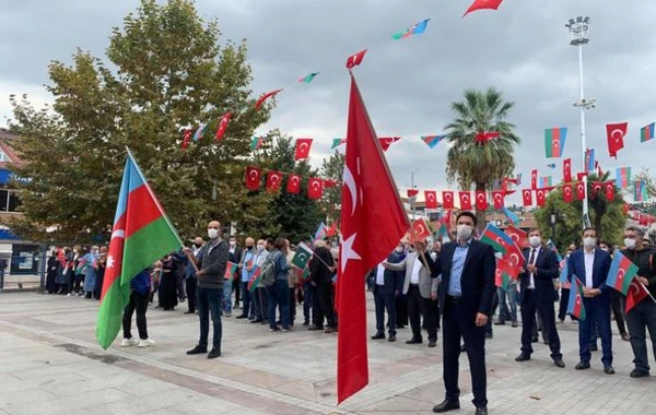 Kocaeli vilayətində Azərbaycana dəstək aksiyası keçirilib - FOTO/VİDEO