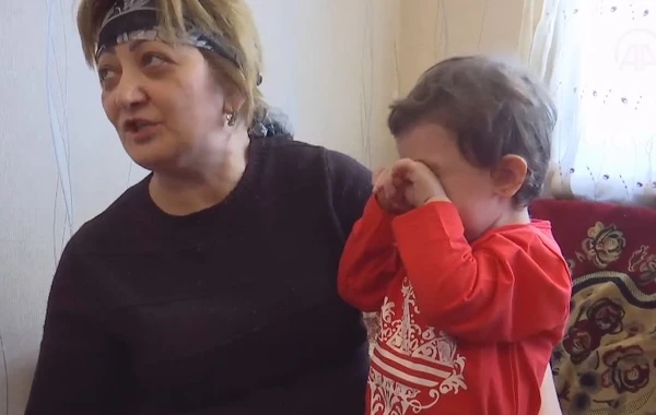 Türk mediası valideynlərini itirən 2 yaşlı Nilaydan yazdı: "Anası hamilə imiş" - FOTO