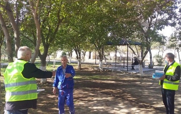 Qaradağdakı reydlər zamanı əhaliyə tibbi maskalar paylanılır - FOTO