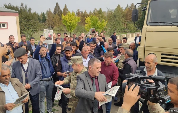 Вынужденные переселенцы из Ходжавенда провели "Знаменный марш"