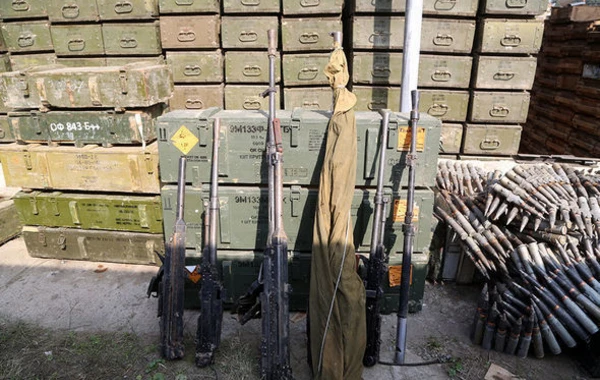 Захвачены боевая техника и боеприпасы противника - ФОТО/ВИДЕО