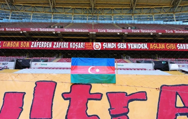 "Qalatasaray"ın stadionunda Azərbaycana dəstək şüarları yerləşdirildi