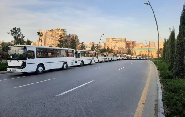 Bakı Nəqliyyat Agentliyi ehtiyat avtobusları xəttə buraxdı - FOTO